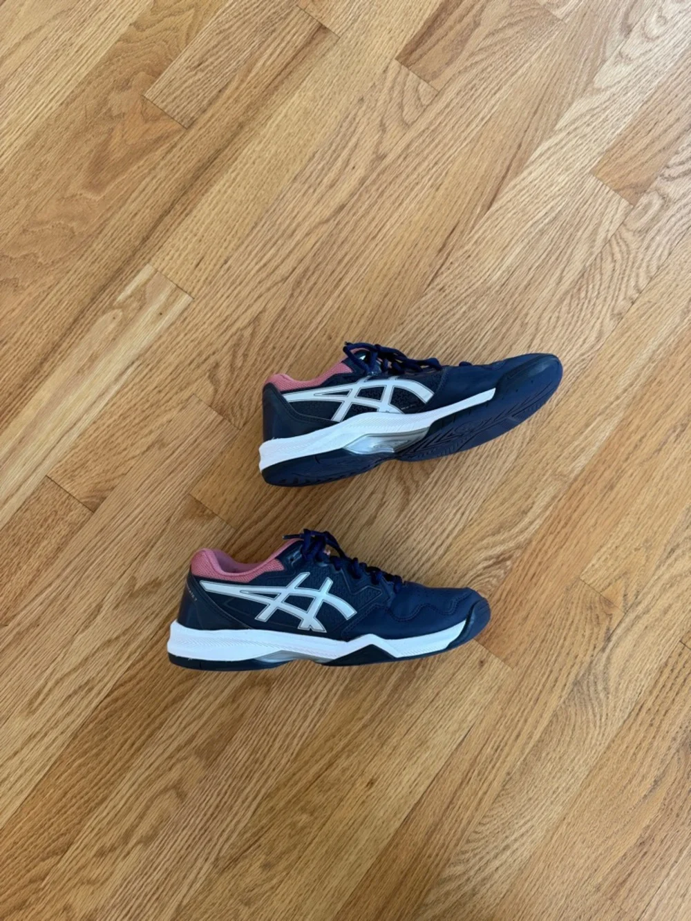 Asics tennis shoes navy size 8.5